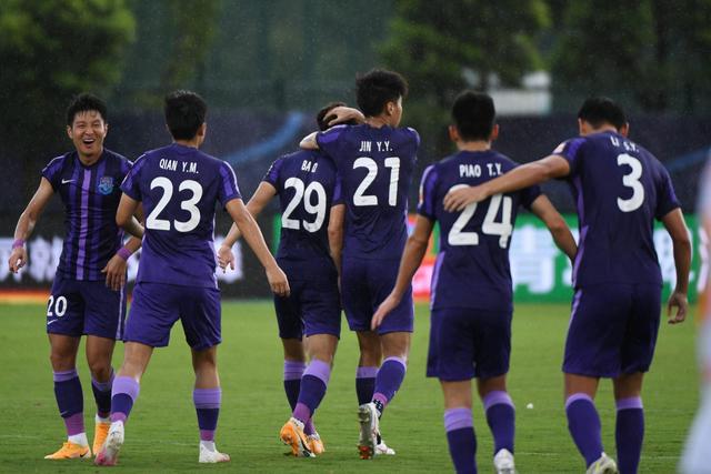 胡金秋17+16广厦逆转新疆 林崴26分同曦胜天津