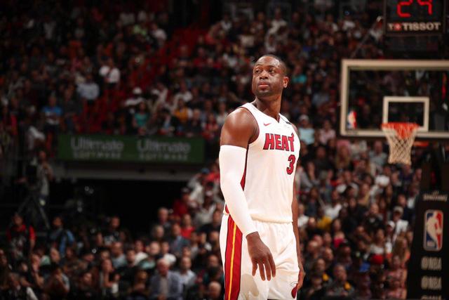 雷蒙21分北京胜广厦 梅克29分福建送四川7连败